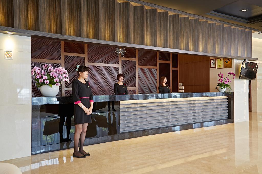 Guanko Hotel Чиай Сити Екстериор снимка