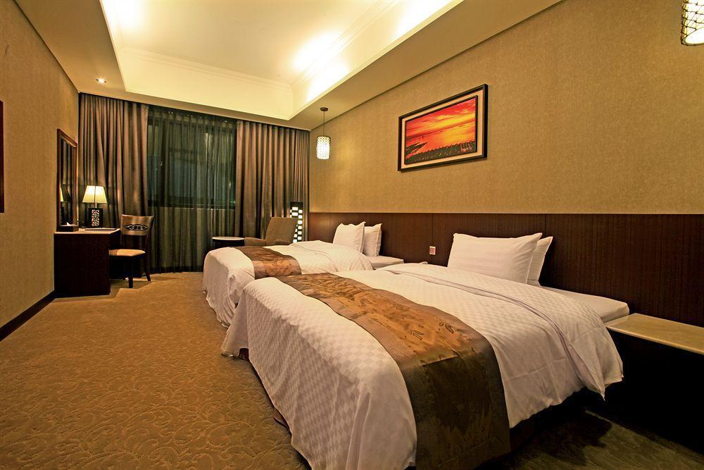 Guanko Hotel Чиай Сити Екстериор снимка