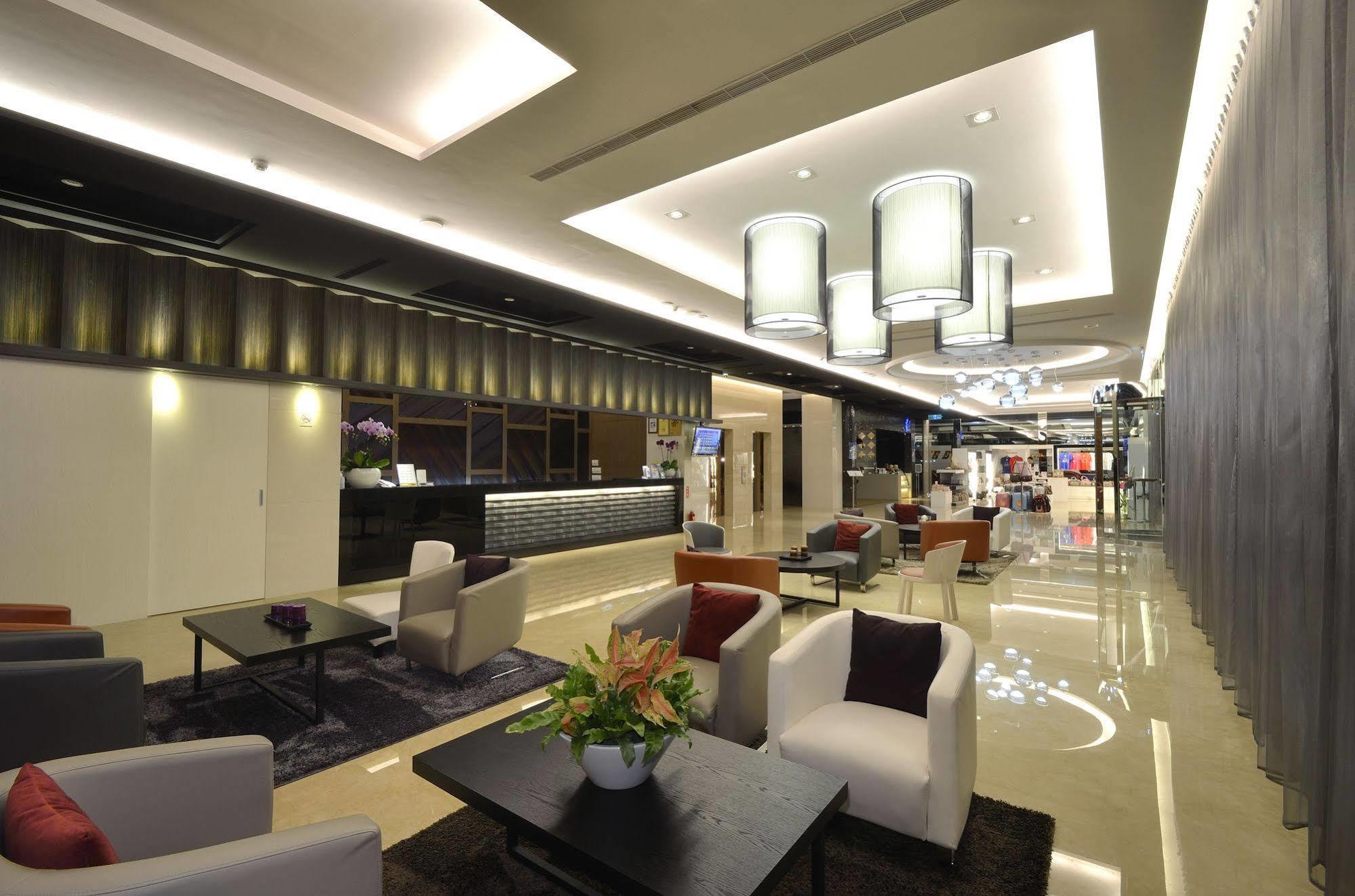 Guanko Hotel Чиай Сити Екстериор снимка